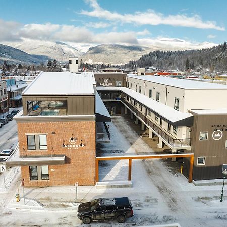 Basecamp Suites Ревелсток Экстерьер фото